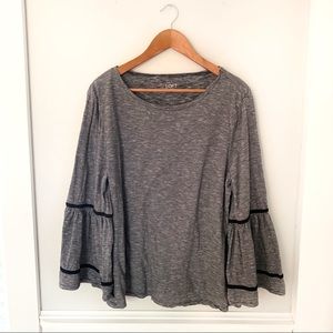 🌸 LOFT Outlet Gray Bell Sleeved Gray Top